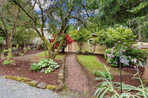 Photo of 3815 NE 113th Street, Seattle, WA 98125 (MLS # 2535697)