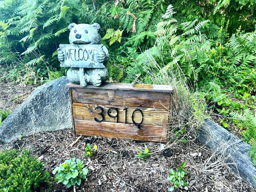 Photo of 3910 E Harstine Island Road S, Shelton, WA 98584 (MLS # 2464124)