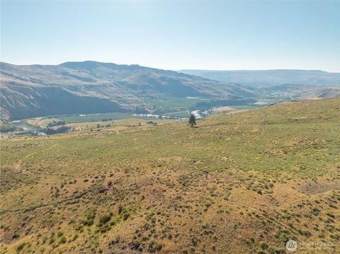 Photo of 435 HWY 153 #6, Pateros, WA 98846 (MLS # 2413600)