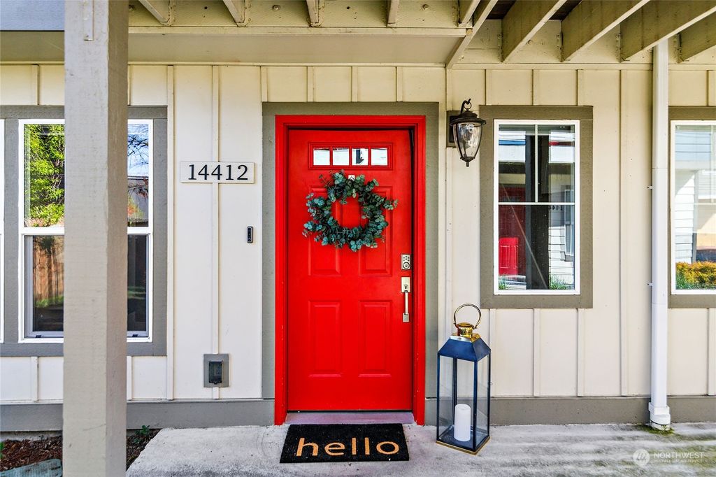 Photo of 14412 34th Lane S, Tukwila, WA 98168 (MLS # 2061931)