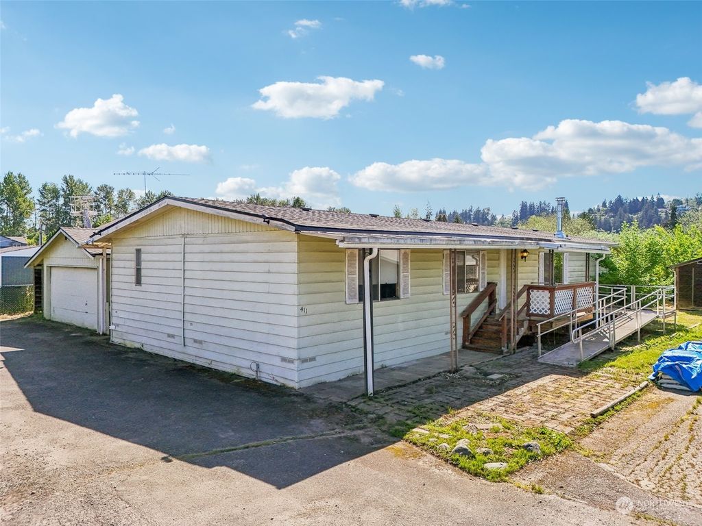 Photo of 411 4th Place SW, Pacific, WA 98047 (MLS # 2238394)