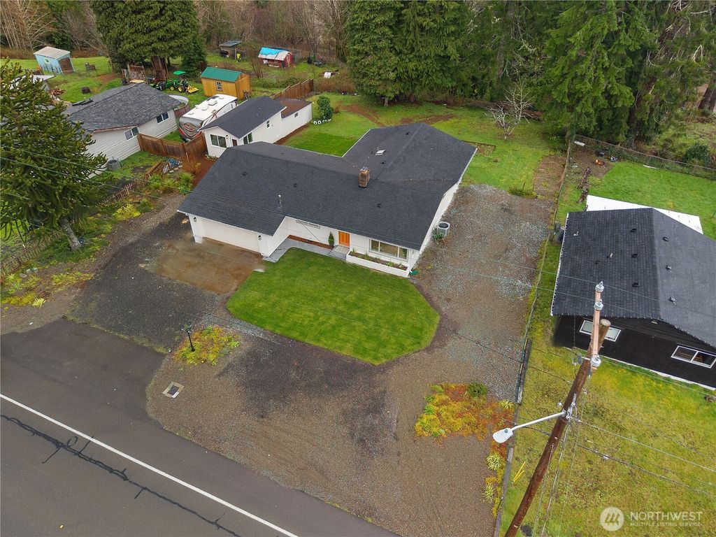 Photo of 6003 Central Park Drive, Aberdeen, WA 98520 (MLS # 2496907)