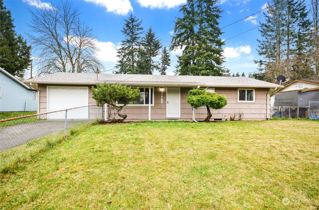 Photo of 17122 127th Avenue SE, Renton, WA 98058 (MLS # 2319388)