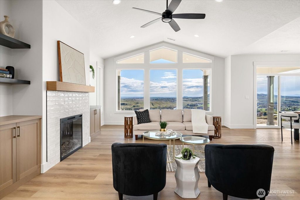 Photo of 4280 W Brant Road PR Pr NW, Benton City, WA 99320 (MLS # 2443807)