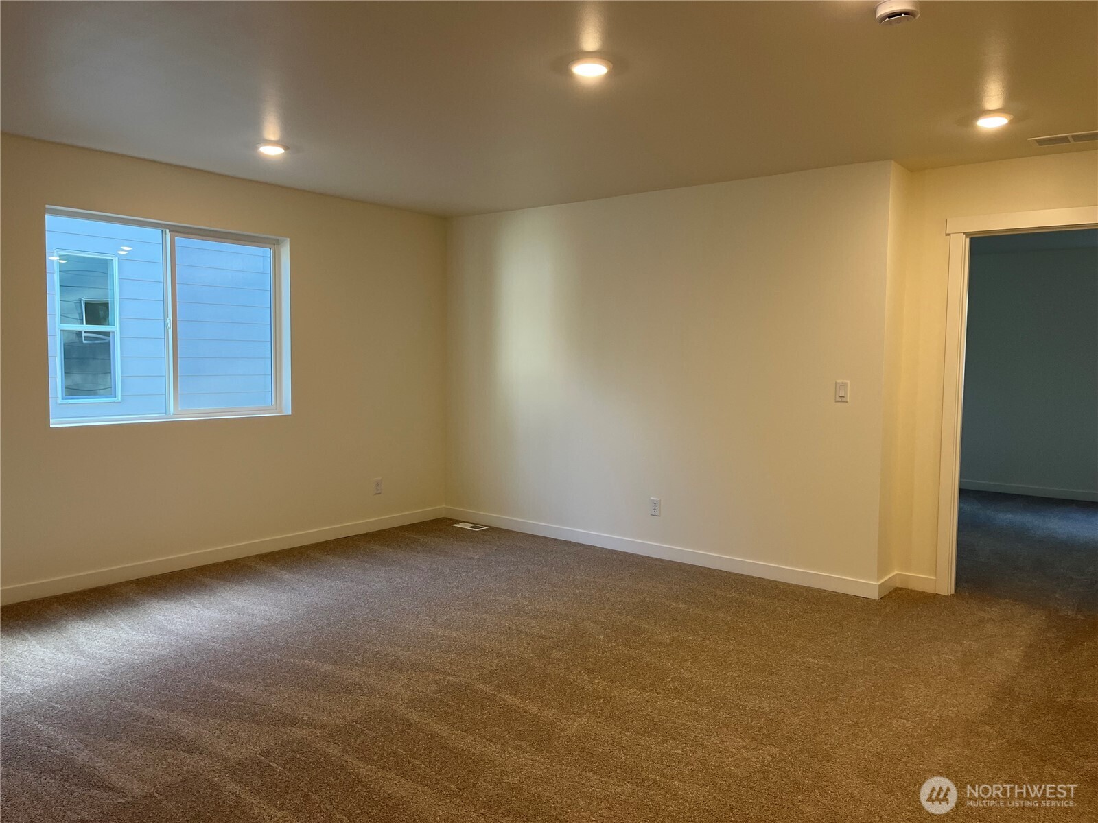 1957 NW Meadowview Drive 42