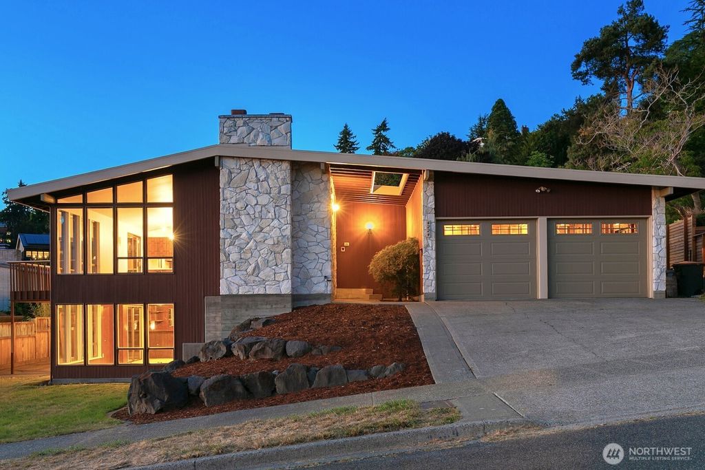 Photo of 4224 SW Donovan Street, Seattle, WA 98136 (MLS # 2437054)