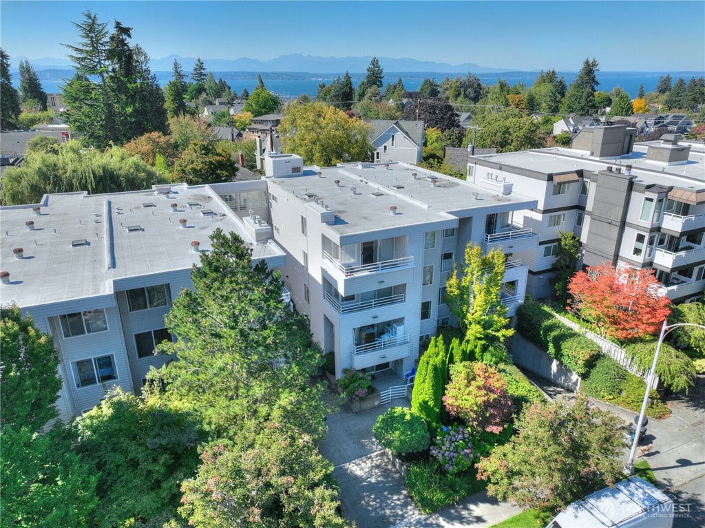 Photo of 2125 California Avenue SW #103, Seattle, WA 98116 (MLS # 2581839)