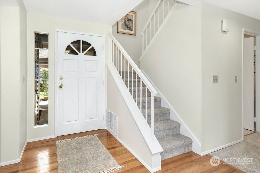 Photo of 6632 114th Avenue SE, Bellevue, WA 98006 (MLS # 2050133)