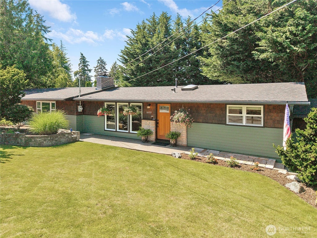 Photo of 10157 NE 200th Street, Bothell, WA 98011 (MLS # 2539858)