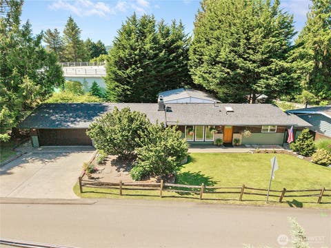 Photo of 10157 NE 200th Street, Bothell, WA 98011 (MLS # 2539858)