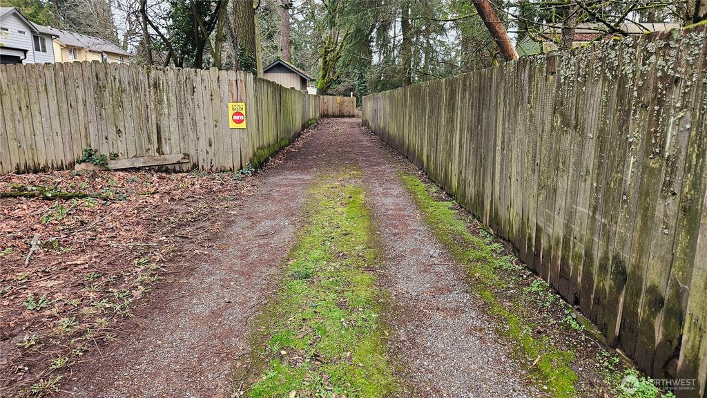 Photo of 19836 11th Avenue S, Des Moines, WA 98148 (MLS # 2466476)