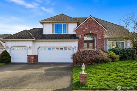 Photo of 13945 SE 159th Place, Renton, WA 98058 (MLS # 2557758)
