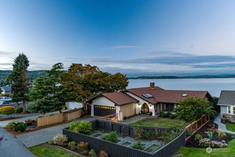 A home in Oak Harbor