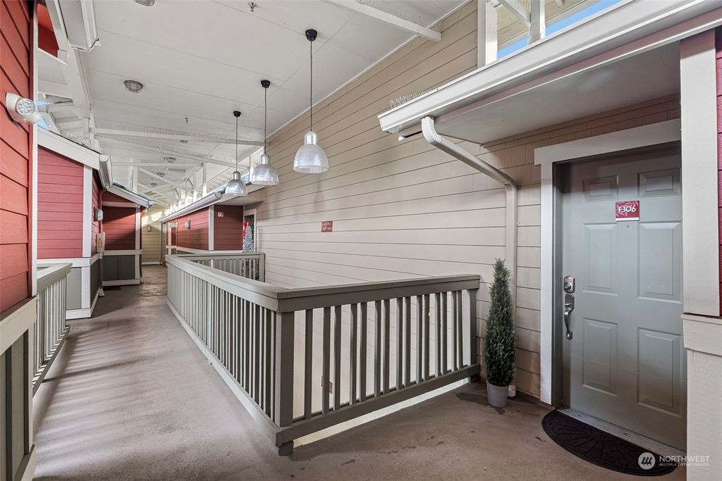 Photo of 7711 NE 175th Street #F-306, Kenmore, WA 98028 (MLS # 2316274)