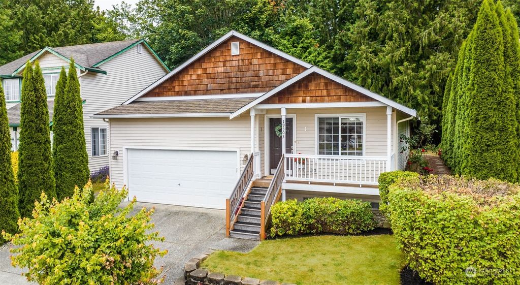 Photo of 19503 Crown Ridge Boulevard, Arlington, WA 98223 (MLS # 2135584)