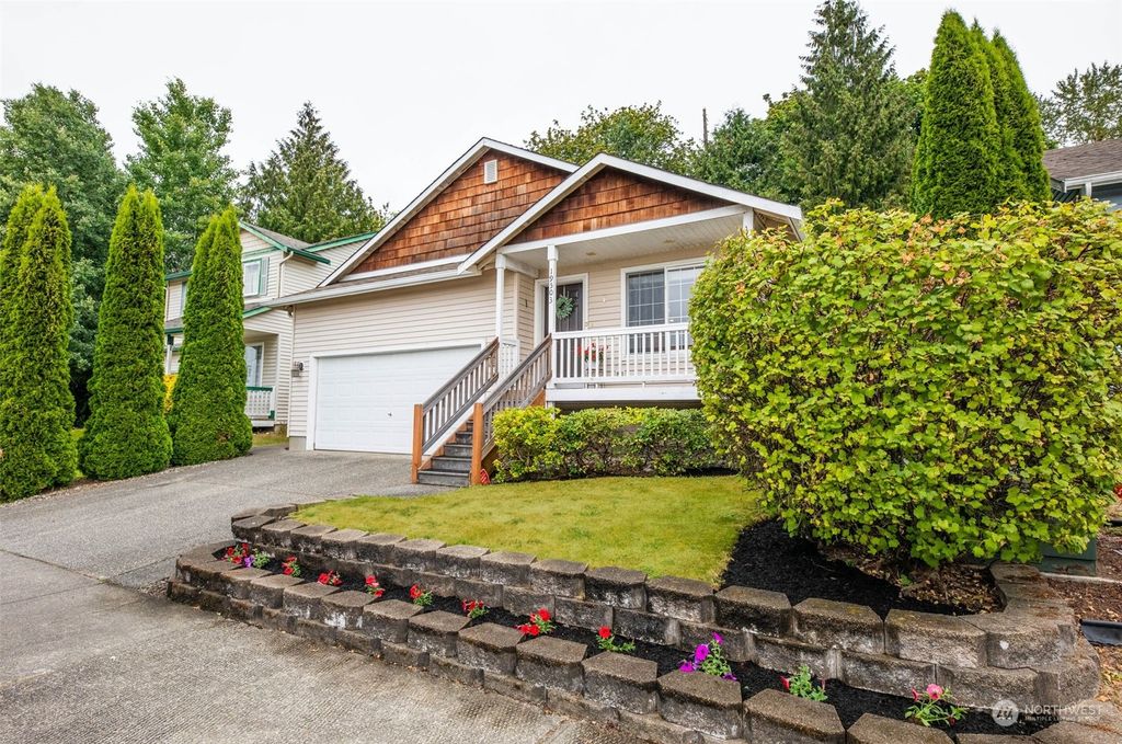 Photo of 19503 Crown Ridge Boulevard, Arlington, WA 98223 (MLS # 2135584)