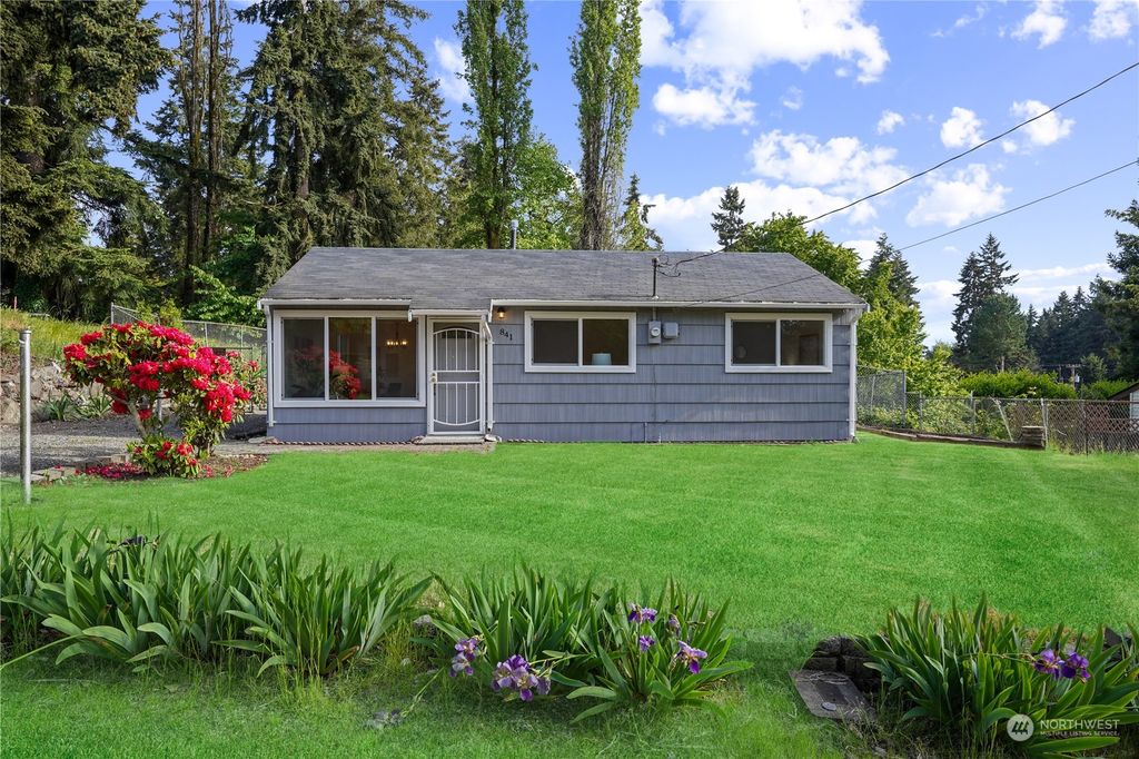 Photo of 841 SW 306th Street, Federal Way, WA 98023 (MLS # 2238819)