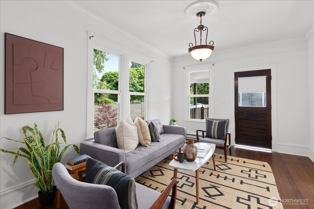 Photo of 828 S Sullivan Street, Seattle, WA 98108 (MLS # 2520380)