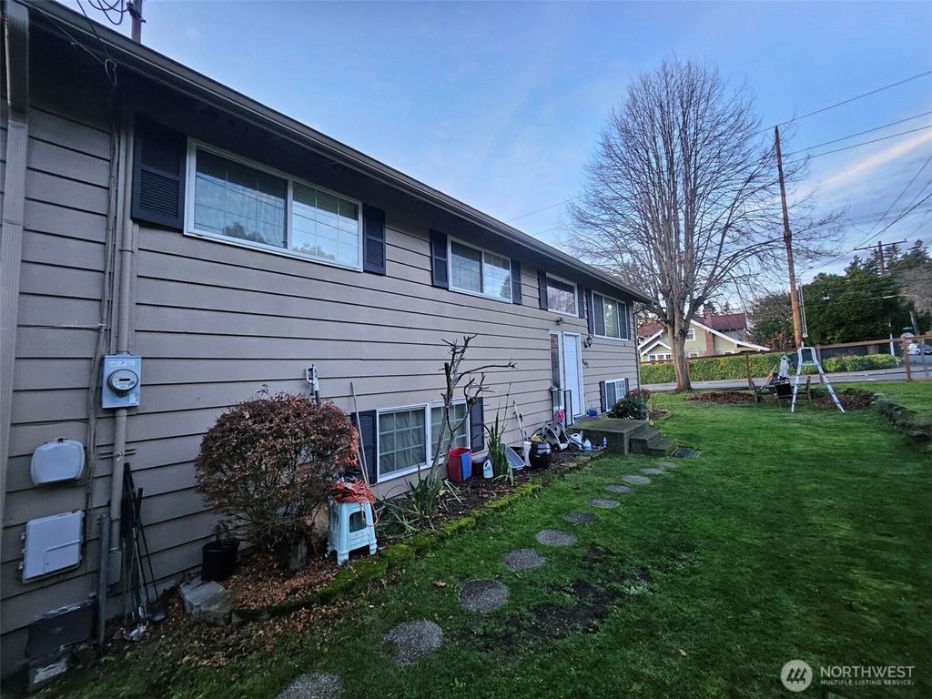 Photo of 9602 Park Ave Ave S, Tacoma, WA 98444 (MLS # 2458479)