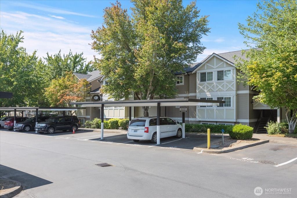 Photo of 26027 106th Place SE #C302, Kent, WA 98030 (MLS # 2421614)