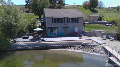 Photo of 6 Marions Cove Road, Republic, WA 99166 (MLS # 2529771)