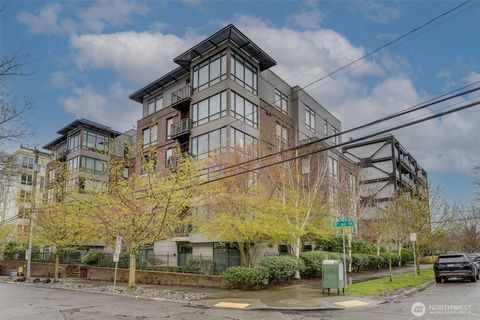 Photo of 4547 8th Avenue NE #204, Seattle, WA 98105 (MLS # 2433582)