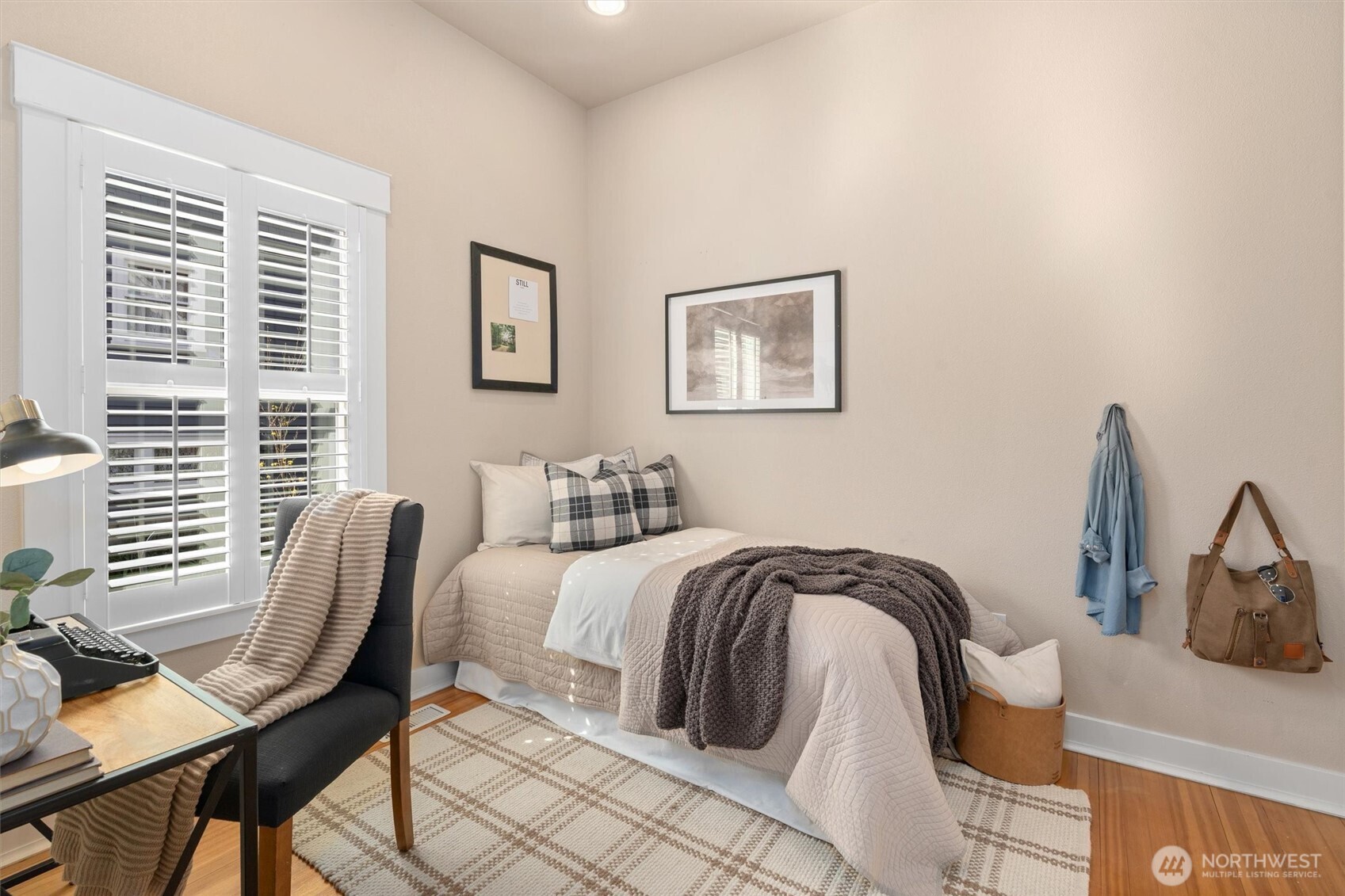 Seattle, Washington 98103, United States, 3 Bedrooms Bedrooms, ,3 BathroomsBathrooms,Residential,Active,96965