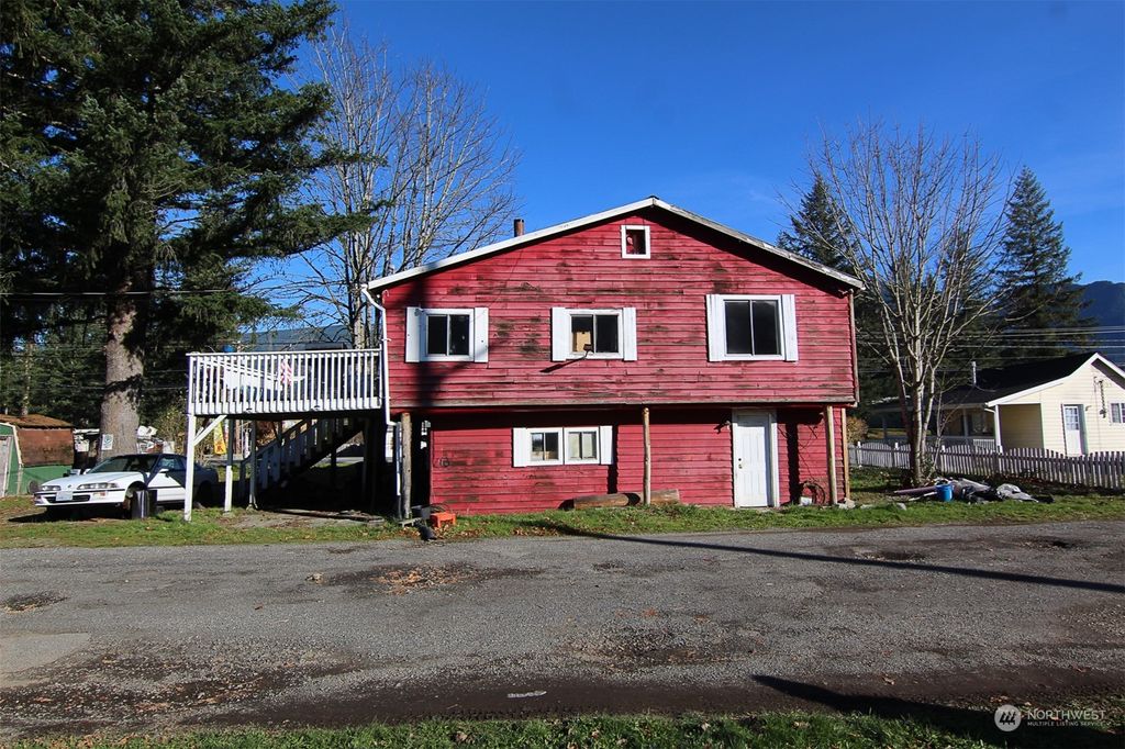 Photo of 40704 State Route 2, Gold Bar, WA 98251 (MLS # 2181175)