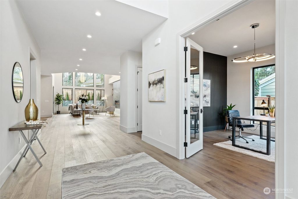 Photo of 15411 SE 38th Street, Bellevue, WA 98006 (MLS # 2192481)