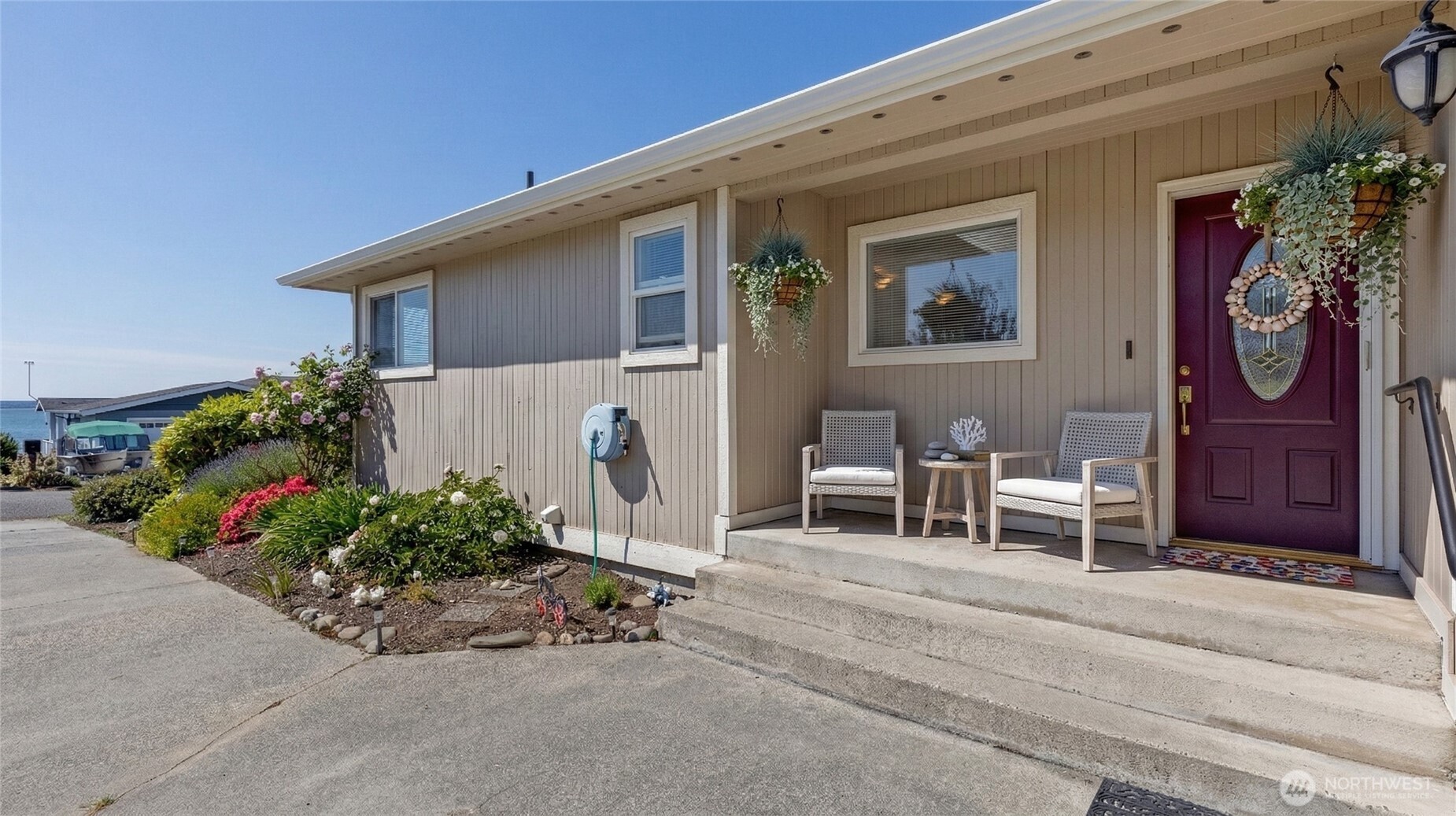 1042 Shorecrest Place