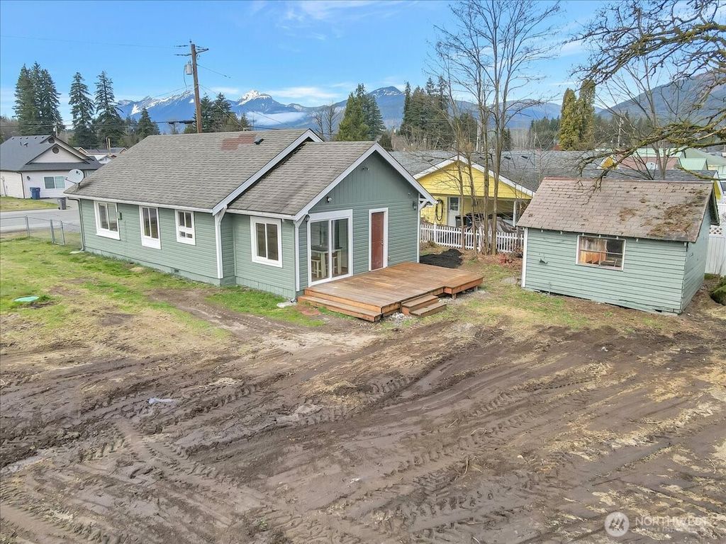 Photo of 720 Givens (lots 36 & 37) Avenue, Darrington, WA 98241 (MLS # 2349652)