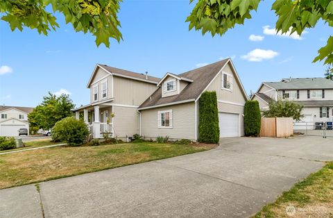 Photo of 105 N 30th Street, Mount Vernon, WA 98273 (MLS # 2420290)