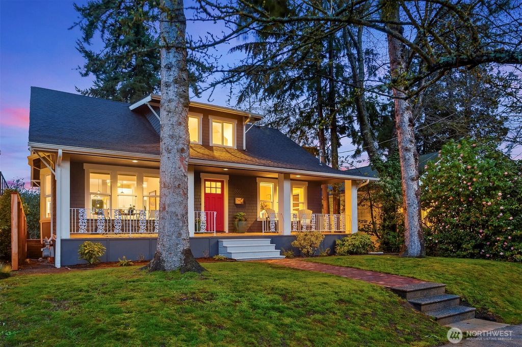 Photo of 8016 17th Avenue NE, Seattle, WA 98115 (MLS # 2501482)