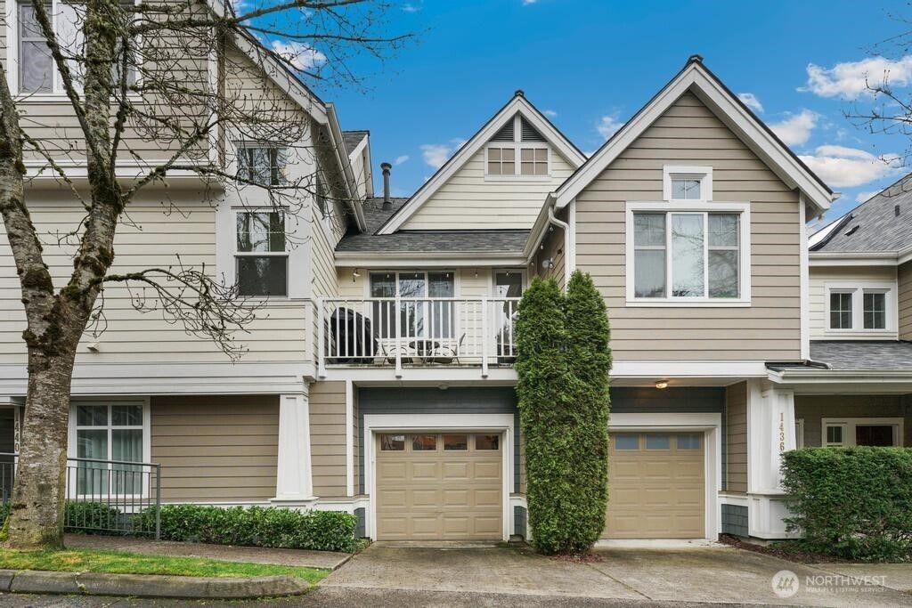 Photo of 1432 Huckleberry Circle #1432, Issaquah, WA 98029 (MLS # 2335373)