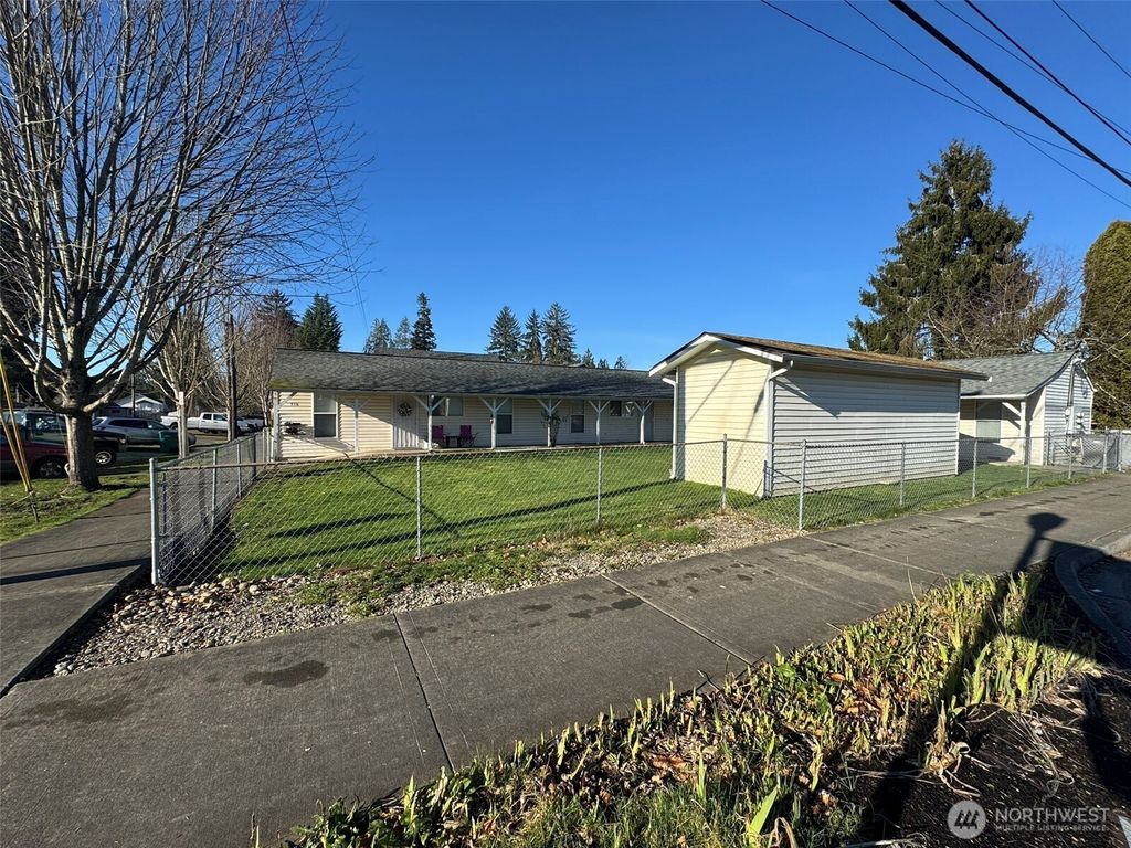 Photo of 316 S Granite Avenue, Granite Falls, WA 98252 (MLS # 2470051)