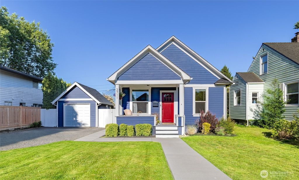 Photo of 3711 Wetmore Avenue, Everett, WA 98201 (MLS # 2378333)