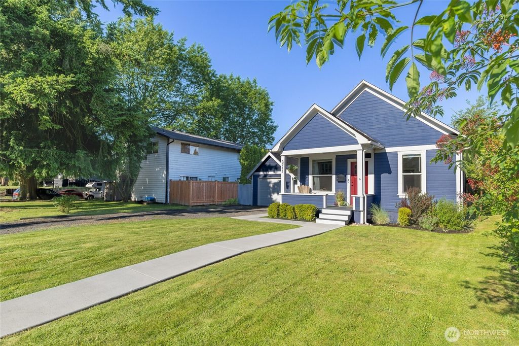 Photo of 3711 Wetmore Avenue, Everett, WA 98201 (MLS # 2378333)