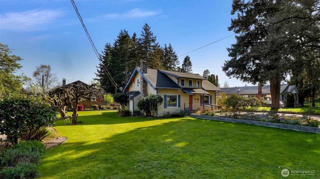 Photo of 2715 Cedarwood Avenue, Bellingham, WA 98225 (MLS # 2538720)