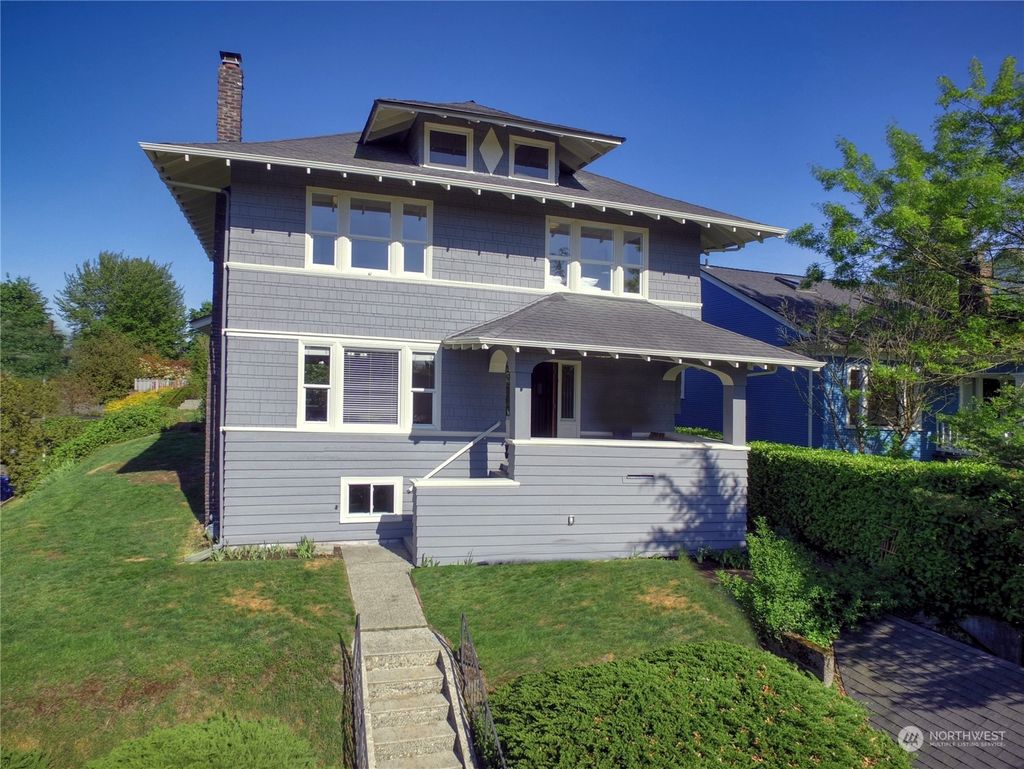 Photo of 360 29th Avenue, Seattle, WA 98122 (MLS # 2237167)