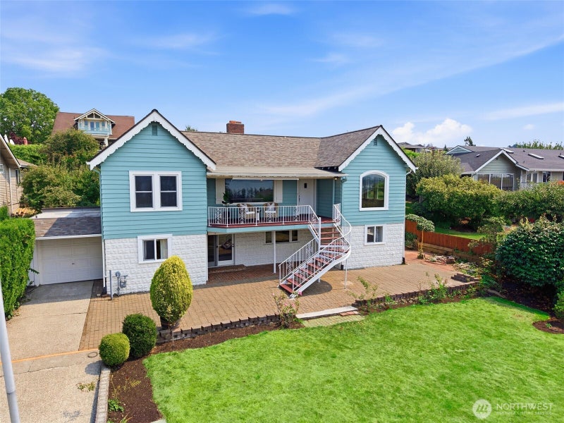 1209 S Sunset Drive