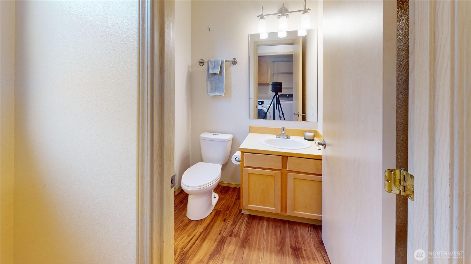 1603 NW Seasons Lane