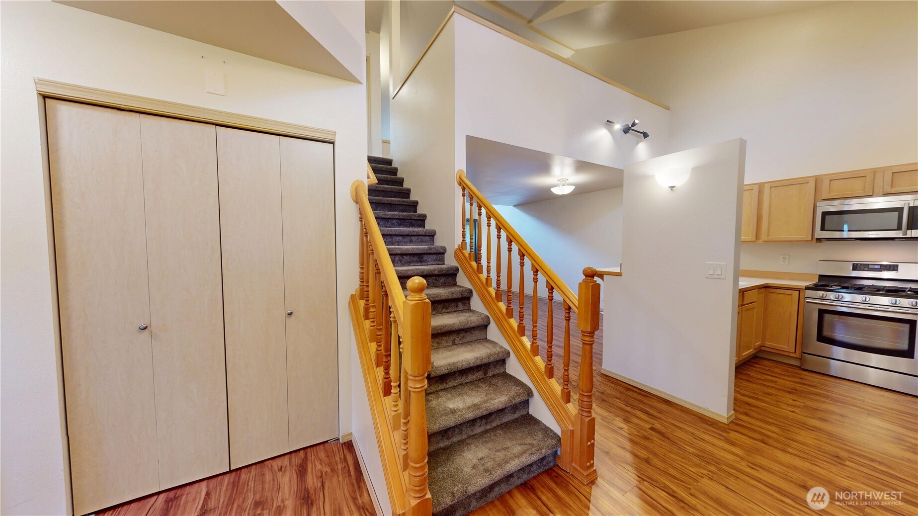 1603 NW Seasons Lane