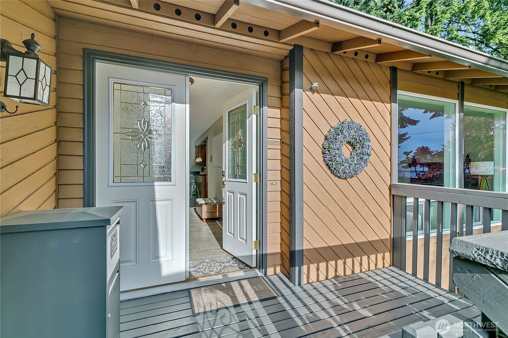 Photo of 922 Reiten Road, Kent, WA 98030 (MLS # 2371794)