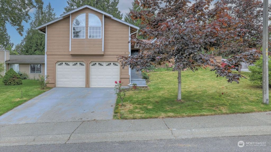 Photo of 19922 SE 266th Street, Covington, WA 98042 (MLS # 1997493)
