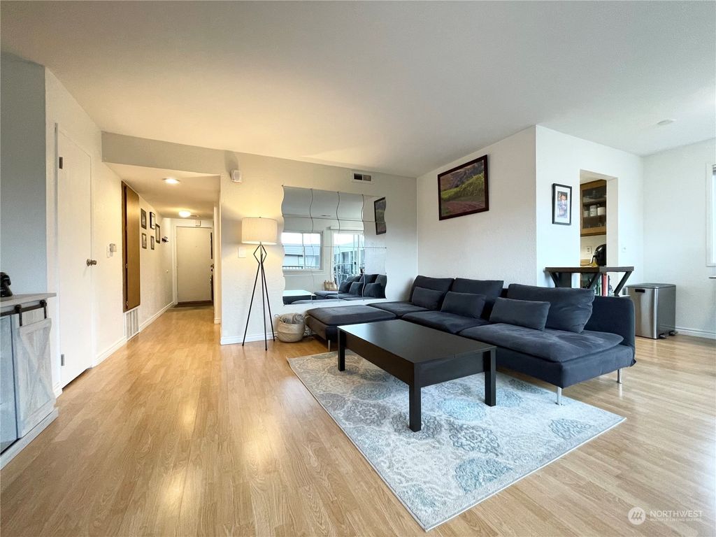 Photo of 9515 NE 180th Street #C102, Bothell, WA 98011 (MLS # 2197933)