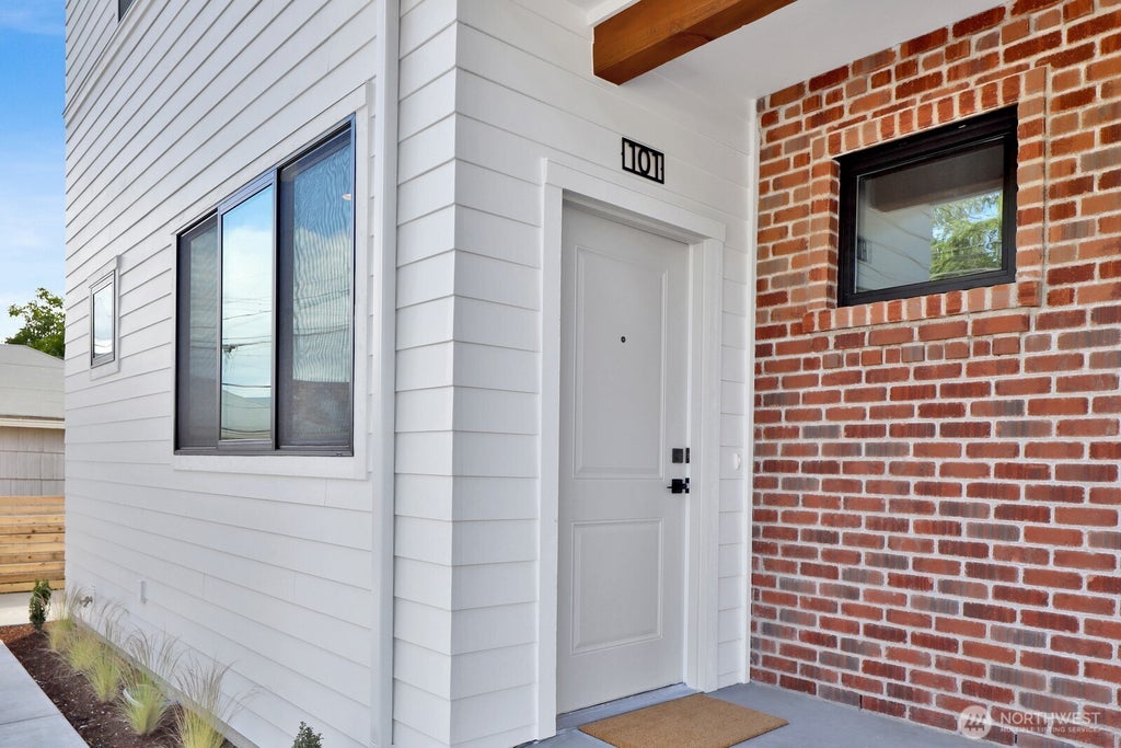 Photo of 105 S 8th Street #101, Lynden, WA 98264 (MLS # 2539790)