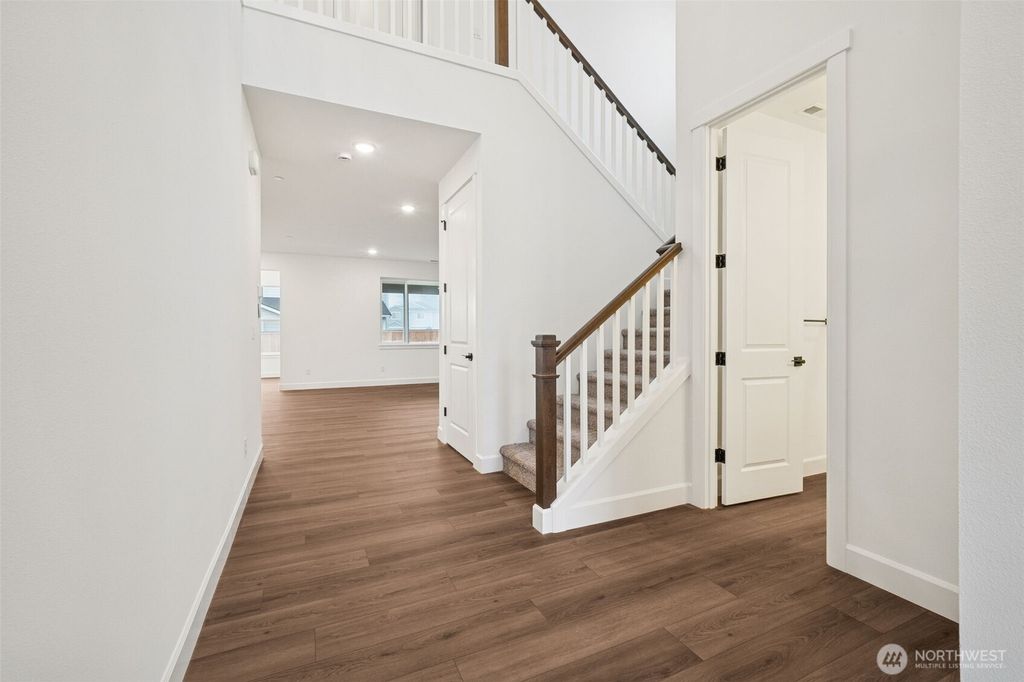 Photo of 13902 178TH Street Ct E #161, Puyallup, WA 98374 (MLS # 2529862)