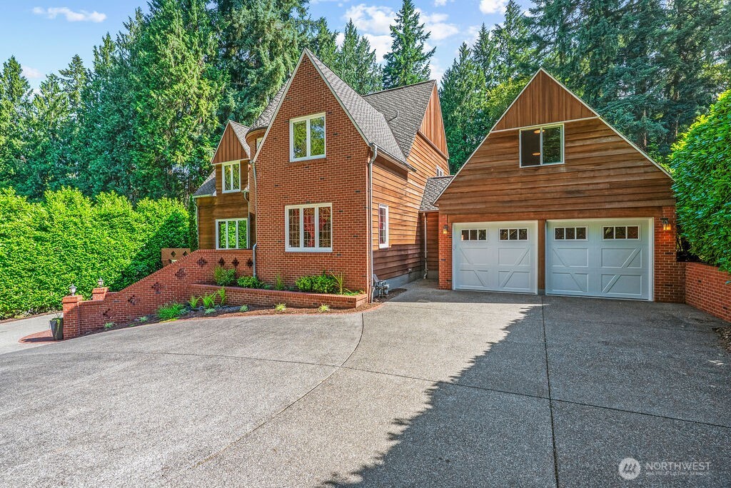 2608 Cascade Way