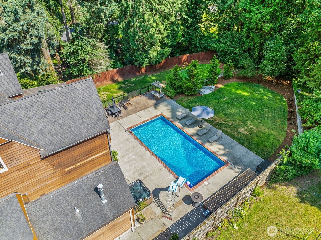 2608 Cascade Way