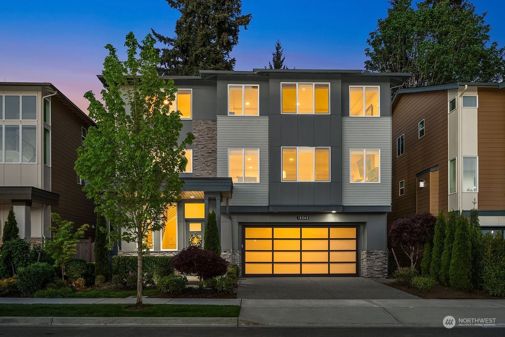 Photo of 15262 127th Place NE, Woodinville, WA 98072 (MLS # 2227802)